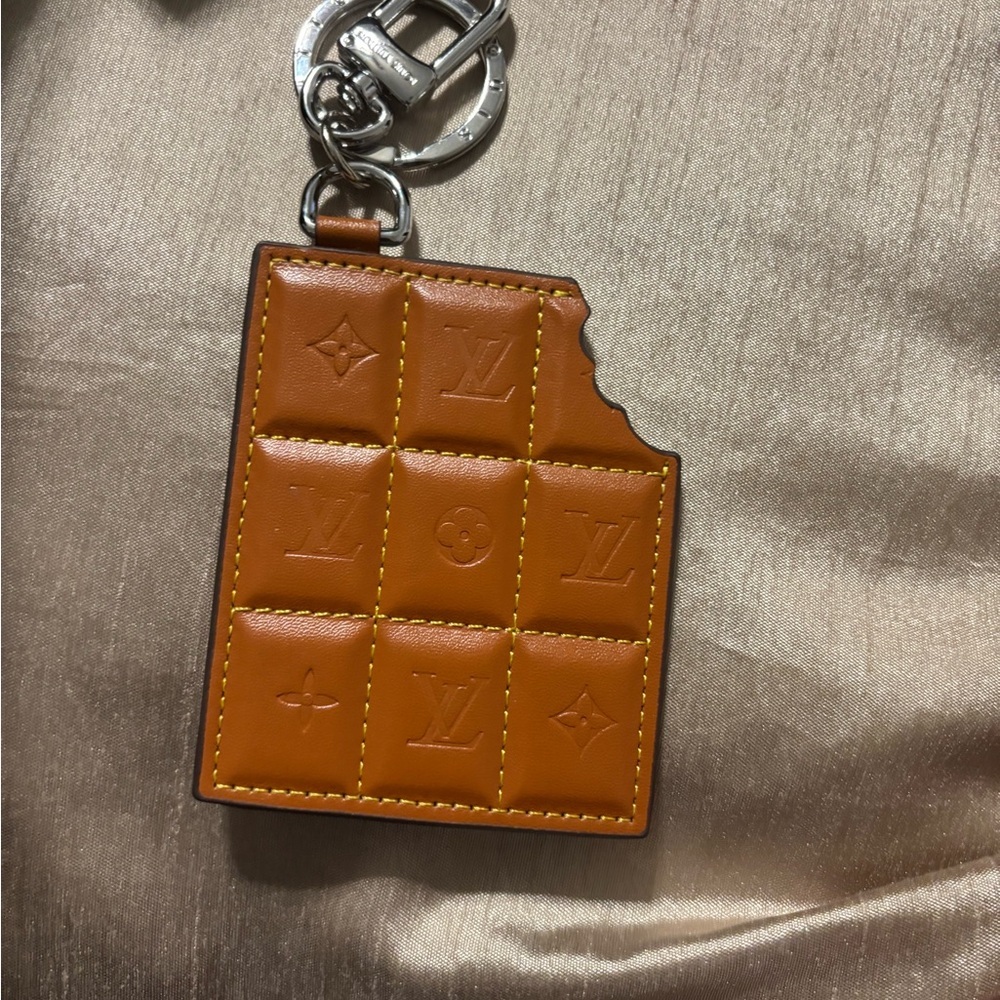 Louis Vuitton Brown Key Holder